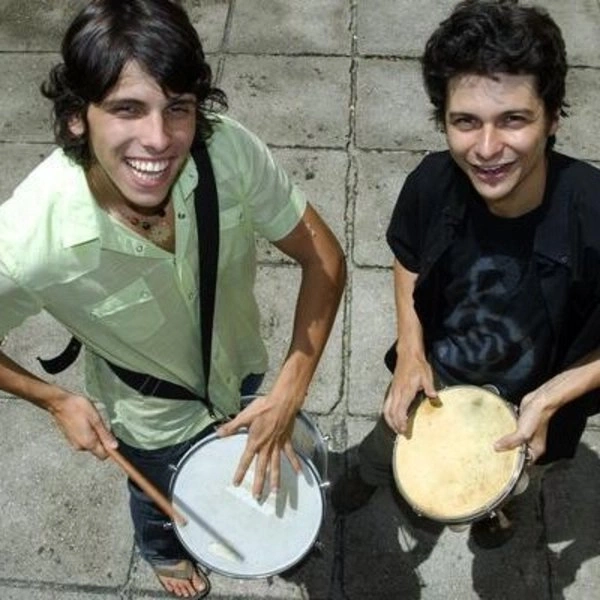 JAZZ OF 4 CONTINENTS: Pandeiro Repiq Duo (BRA)