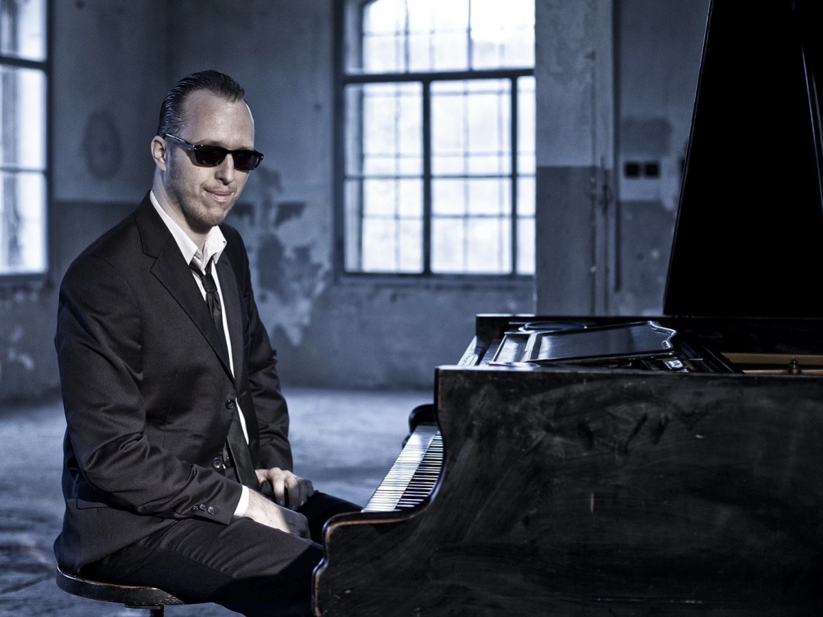 Jakub Zomer & Ray Charles Tribute Band